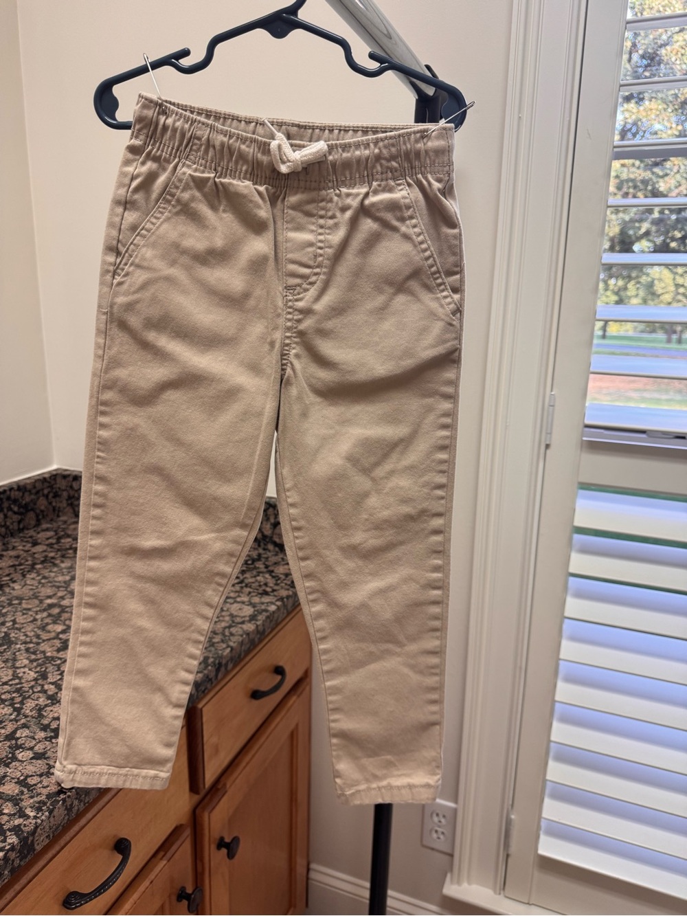 Toddler Boys Taper Khaki Pants by Old Navy. Size 4t.